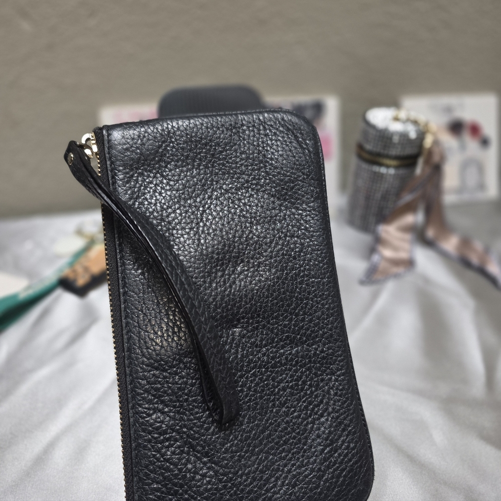 Black Leather Wristlet Wallet